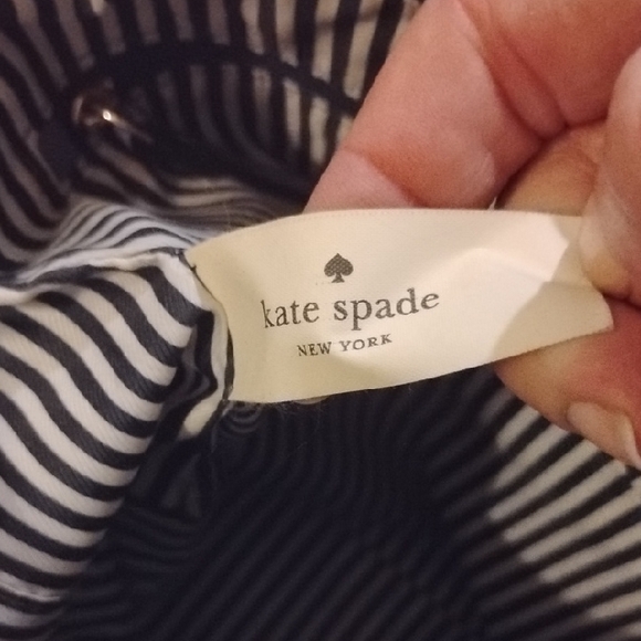 Kate Spade Purple Crossbody Bag with Sophisticated Design - Picture 5 of 7